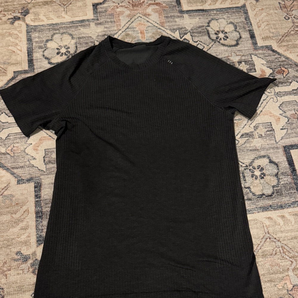 Lululemon Metal Vent Tech Short-Sleeve Shirt